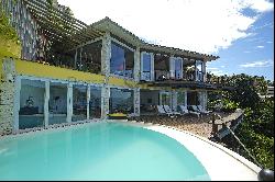 House with inviting sea view