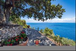 SEA VIEW VILLA FOR SALE PORTO SANTO STEFANO ARGENTARIO Romolini - Christie's