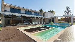 Luxury villa with pool and garden, for sale, in Valongo, Porto, Portugal