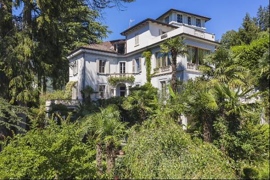 18th Century Villa, 6 Via Milano, Dizzasco, Lake Como, 22020