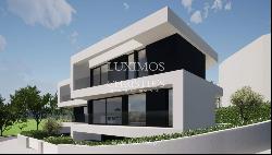 Modern 4-bedroom Villa with swimming pool in Lagoa, Algarve, Portugal