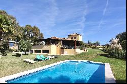 Investment opportunity - 6-bedroom cortijo-style villa on the Ne, Estepona 29680