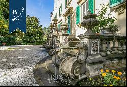 Prestigious period villa in an intimate position for sale in Massarosa