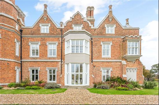 Hamels Mansion, Hamels Park, Buntingford, Hertfordshire, SG9 9NA