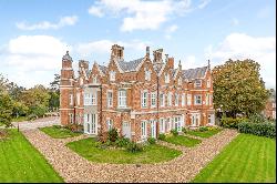 Hamels Mansion, Hamels Park, Buntingford, Hertfordshire, SG9 9NA