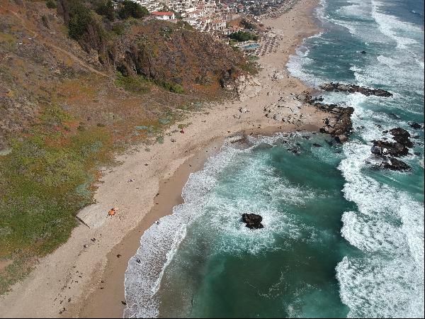 11.400 sqm lot on Las Frutillas beach, first line - Costa Cachahua