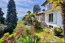 Mediterranean villa with guest house & view on Lake Maggiore in Locarno for sale