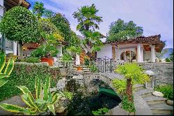 Mediterranean villa with guest house & view on Lake Maggiore in Locarno for sale