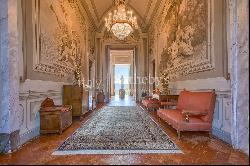 Stunning Historic mansion on the hills of Pistoia