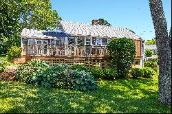 Cozy Cottage in West Hyannisport