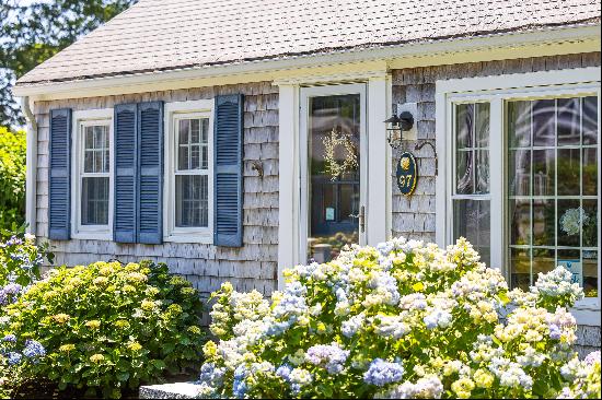 Cozy Cottage in West Hyannisport