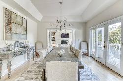 Beautifully Decorated East Hampton Home near Village and Beach