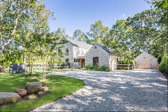 Built in 2020 and stylishly furnished, this Modern Farmhouse has Five large bedrooms, Four