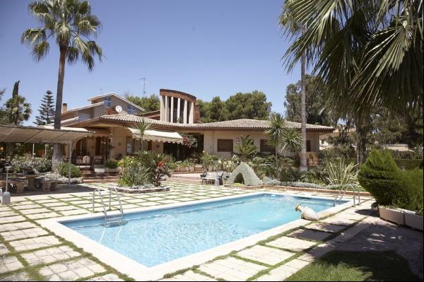 outstanding villa 