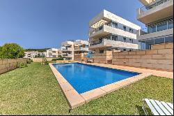 Three apartments and one penthouse for sale in modern apartment complex in Camp de Mar