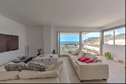 Three apartments and one penthouse for sale in modern apartment complex in Camp de Mar