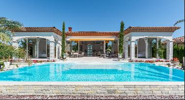 Luxury villa in a gated complex in Sunny Beach for sale