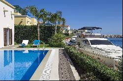 Luxury Villa with 4 Bedrooms and 7 Bathrooms in Limassol marina