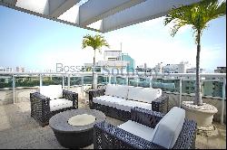 Renovated duplex penthouse with view in Peninsula