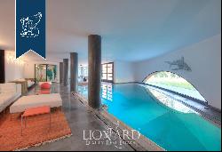 Luxurious modern villa with park and indoor pool close to the Lombard lakes