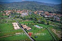 COUNTRY HOUSE FOR SALE TUSCANY 30 KM FROM FLORENCE