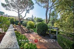 LUXURY RESTORED PERIOD VILLA FOR SALE LUCCA TUSCANY