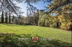 LUXURY RESTORED PERIOD VILLA FOR SALE LUCCA TUSCANY