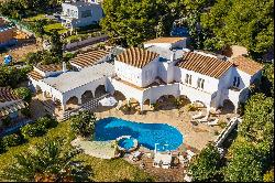 Large villa in Sol de Mallorca on a double plot and lots of development potential