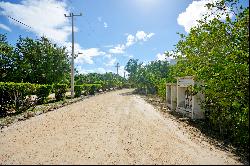 MIXED USE LOT WITHIN BEACH SIDE DEVELOPMENT