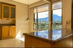 Penthouse with Majestic Views of Los Laureles