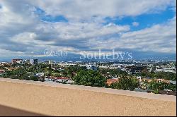 Penthouse with Majestic Views of Los Laureles