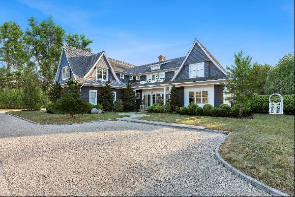 A decadent home in Amagansett's beautiful South of the highway neighborhood. This 6 bedroo