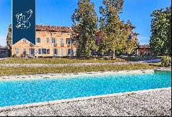 Majestic 19th-century estate surrounded by a haven of peace between Milan and Lecco