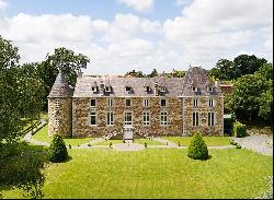 An authentic 15th, 17th and 19th century chateau in perfect condition. Set in about 24 he
