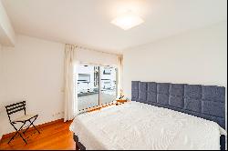 Modern 3.5 room flat with 100 m terrace located near Lugano city center and the