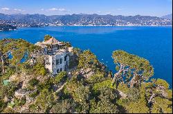 Majestic castle in Portofino