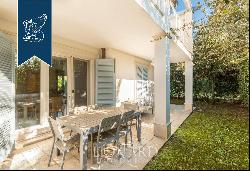 Stunning recently-renovated villa for sale a few minutes from the town centre