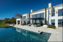 Villa with impressive panoramic sea and golf views in Los Flamin, Benahavis 29679