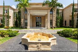 Neoclassical and imposing house in Terras de São José