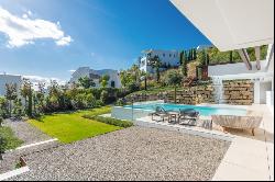 Stunning contemporary villa with golf and sea views in La Alquer, Benahavís 29679