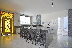 Newly built house in quiet condominium in Barra da Tijuca