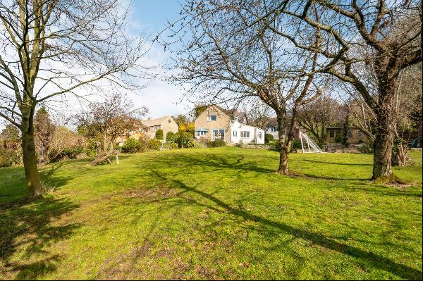 A detached three bedroom house with breath taking views situated on a plot of around 0.6 a