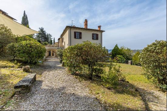 Historical villa dating back to the XVII century overlooking Arezzo