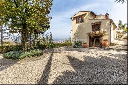 Historical villa dating back to the XVII century overlooking Arezzo