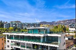 Lugano: duplex-penthouse for sale with large rooftop terrace & enchanting 180 open view 