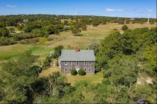 WEEKLY RENTAL $20,000/WEEK. Fully updated in 1998 1773 Allen Farm Farmhouse perched above 