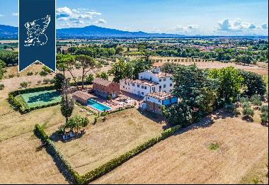 Refined villa with finely-renovated outbuilding surrounded by almost six hectares of groun