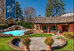 Refined villa with garden, convenient for reaching Milan and Switzerland