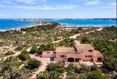 Mansion with tourist licence in Can Marroig, Formentera
