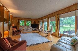 Itchel Lane, Crondall, Nr Farnham, Hants, GU10 5PT